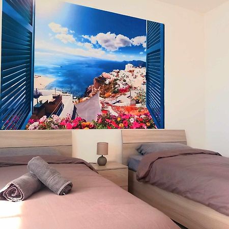 Large, 3 Bedroom Apartment In Marsascala Marsaskala Bagian luar foto